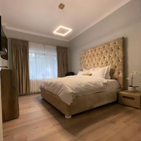 Villa Casa Di David à Buzău Extérieur photo